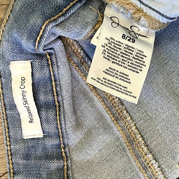 Jessica Simpson Relaxed Skinny Crop Jeans Size 8 or 29 - Picture 6 of 6